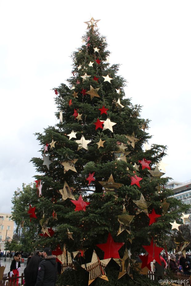 Christmas tree syndagma square
